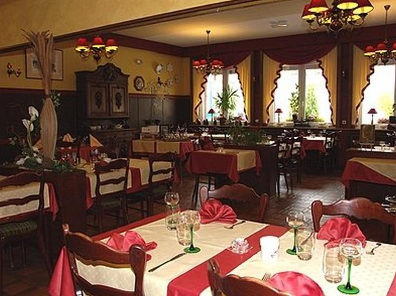 Hotel La Table Alsacienne Farébersviller Exterior foto